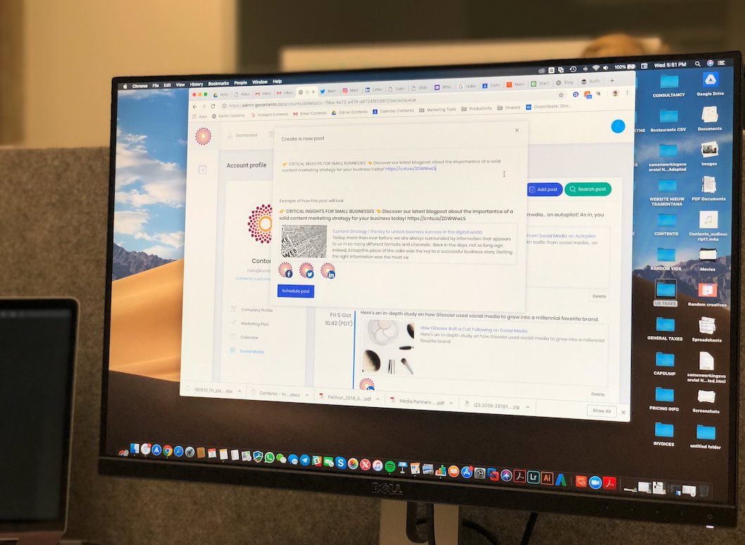 De planningskalender van het product, geopend op een scherm