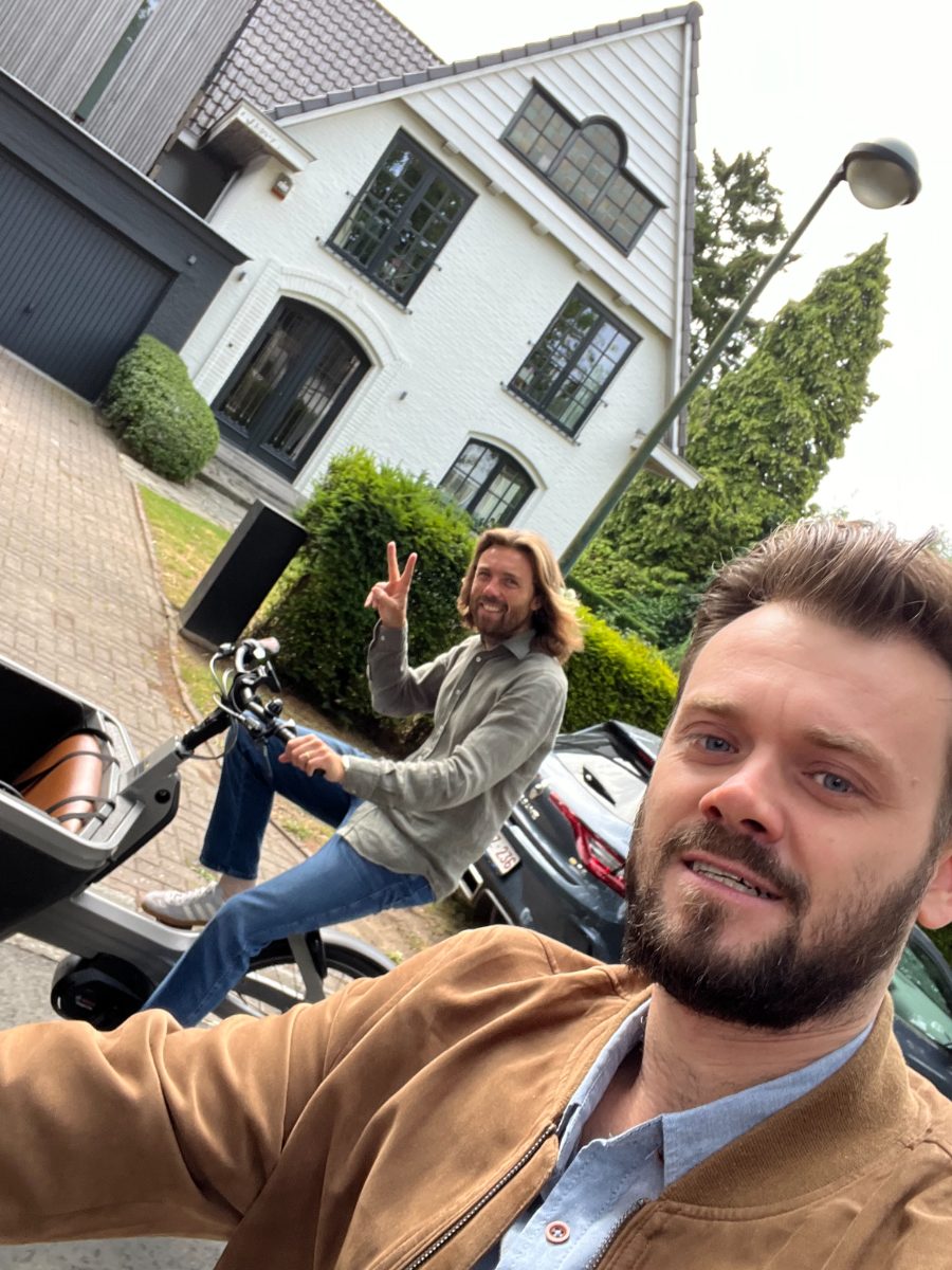 Ludwig en Kjell, met de fiets naar het werk